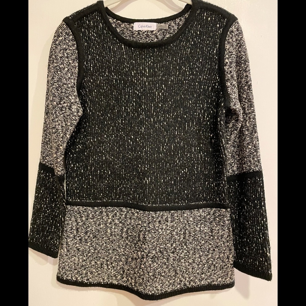 Calvin Klein  woman’s sweater Tweed/block Med.